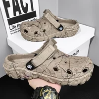 New Summer Men's Sandals New Home Garden Shoes Comfortable and Lightweight Men Slippers Non-Slip Soft Bottom Flip Flop Sandals