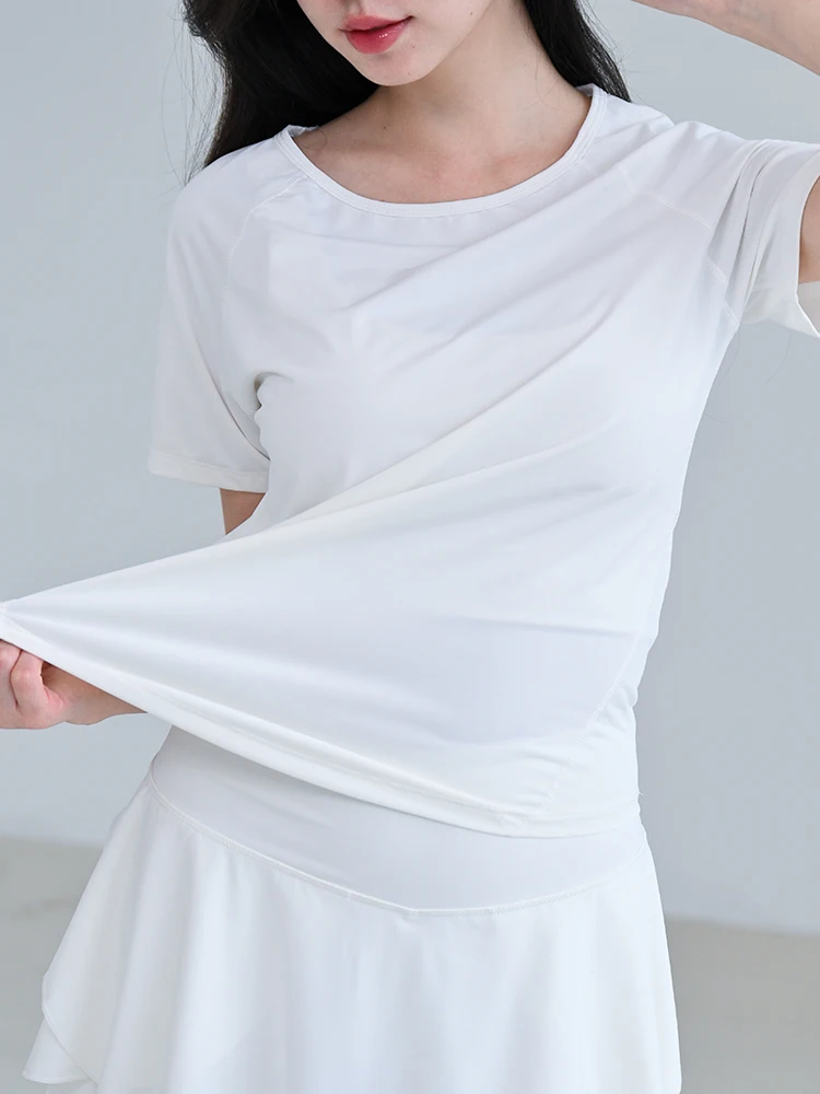 Camiseta de secagem rápida para o verão feminino 2025 novo estilo legal camiseta para mulher solta gelo seda manga curta