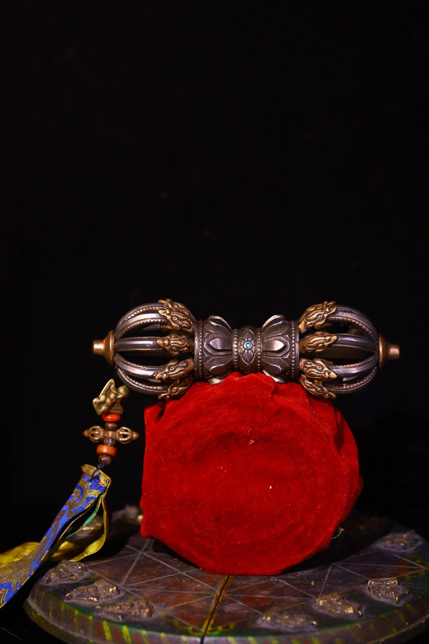 

8"Old Tiantie Mosaic Gem Beast Head Nine Shares Vajra Prayer flag Pendant Amulet Dharam Worship Hall