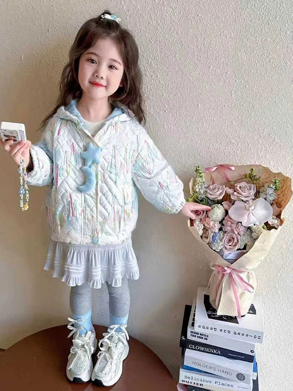 Modny koreański płaszcz dla dziewczyn na jesień 2025, nowy, słodki, luźny krój, długi płaszcz z kapturem, wzór w paski, zapinany na jeden guzik...