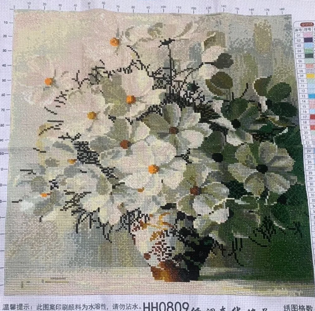 (Finished product) Pure handmade cross stitch finished product, low-key and luxurious small wrinkled chrysanthemum 60 * 60cm