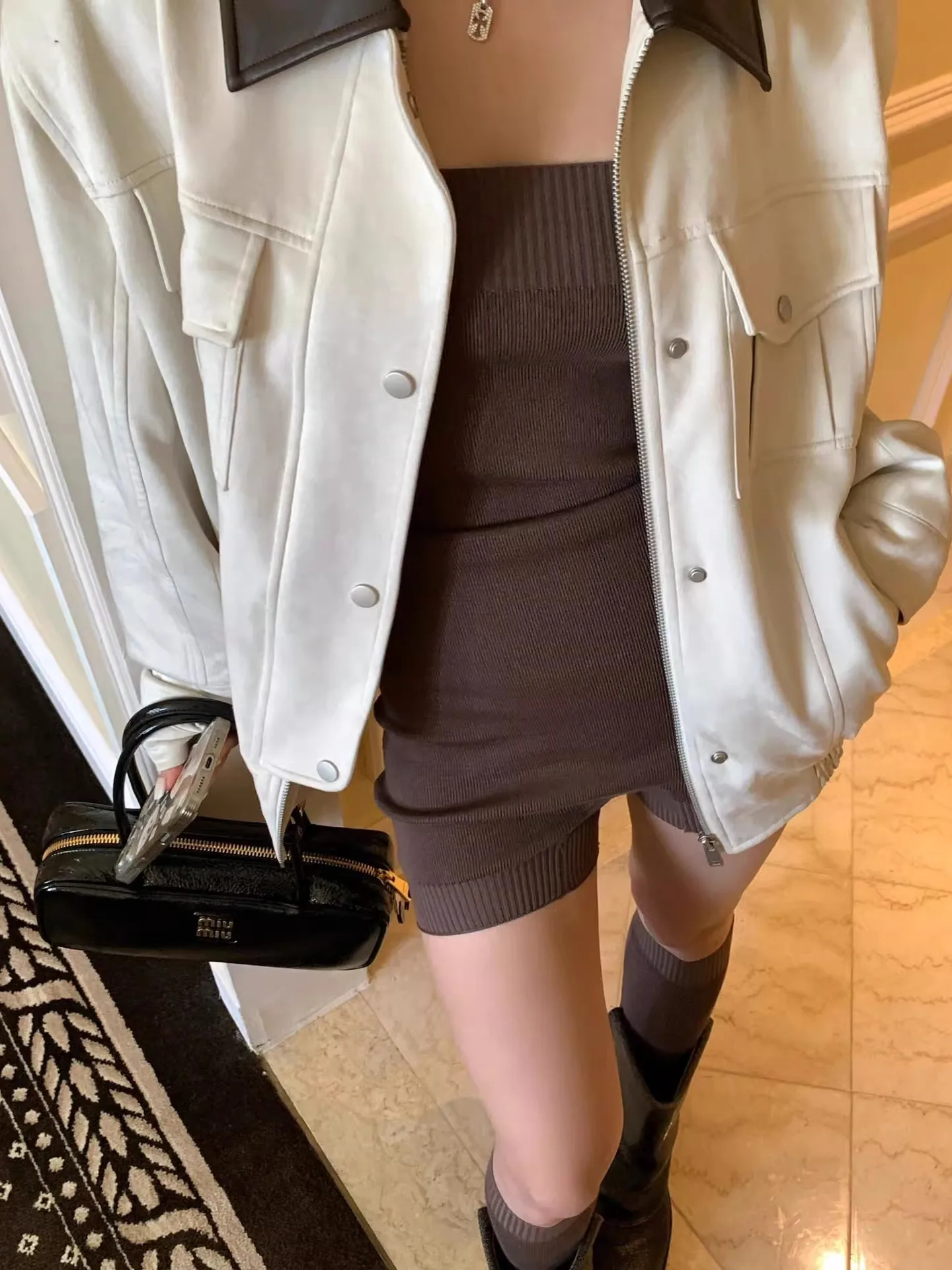 

Ретро-куртка в американском стиле из искусственной кожи для женщин, весна-осень, уникальная, очень красивая, премиум-класса, модная