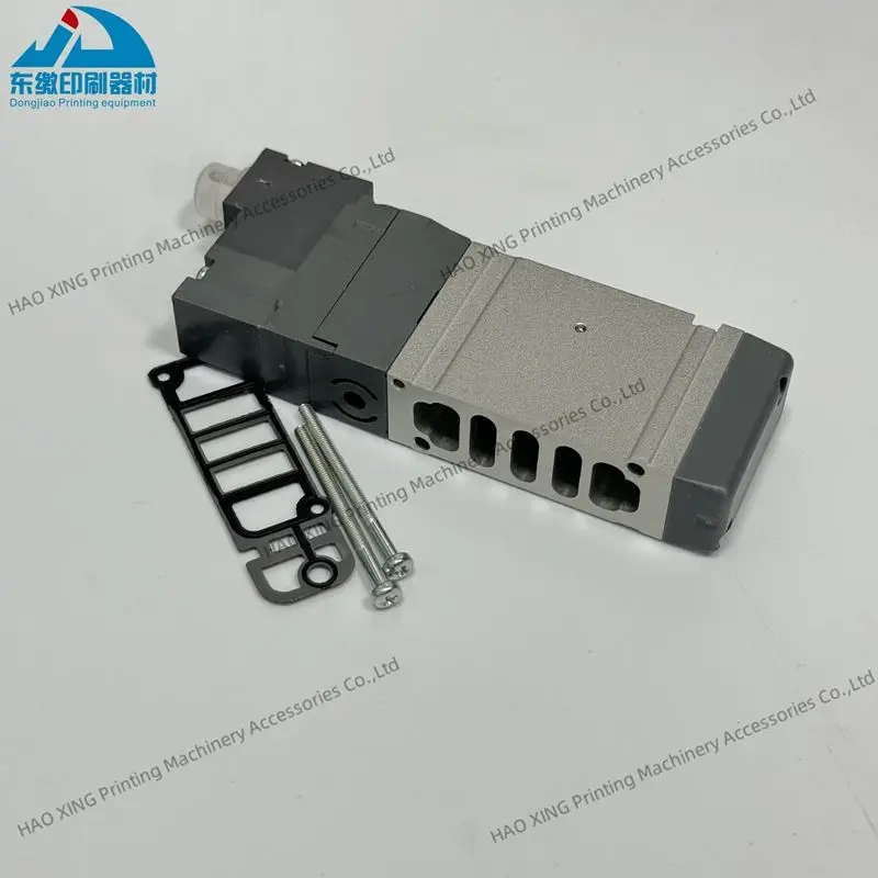 การพิมพ์อะไหล่เครื่องจักรสําหรับ Roland 700 Solenoid วาล์ว EN550-16-P53 Original Solenoid วาล์ว P000.305.P53