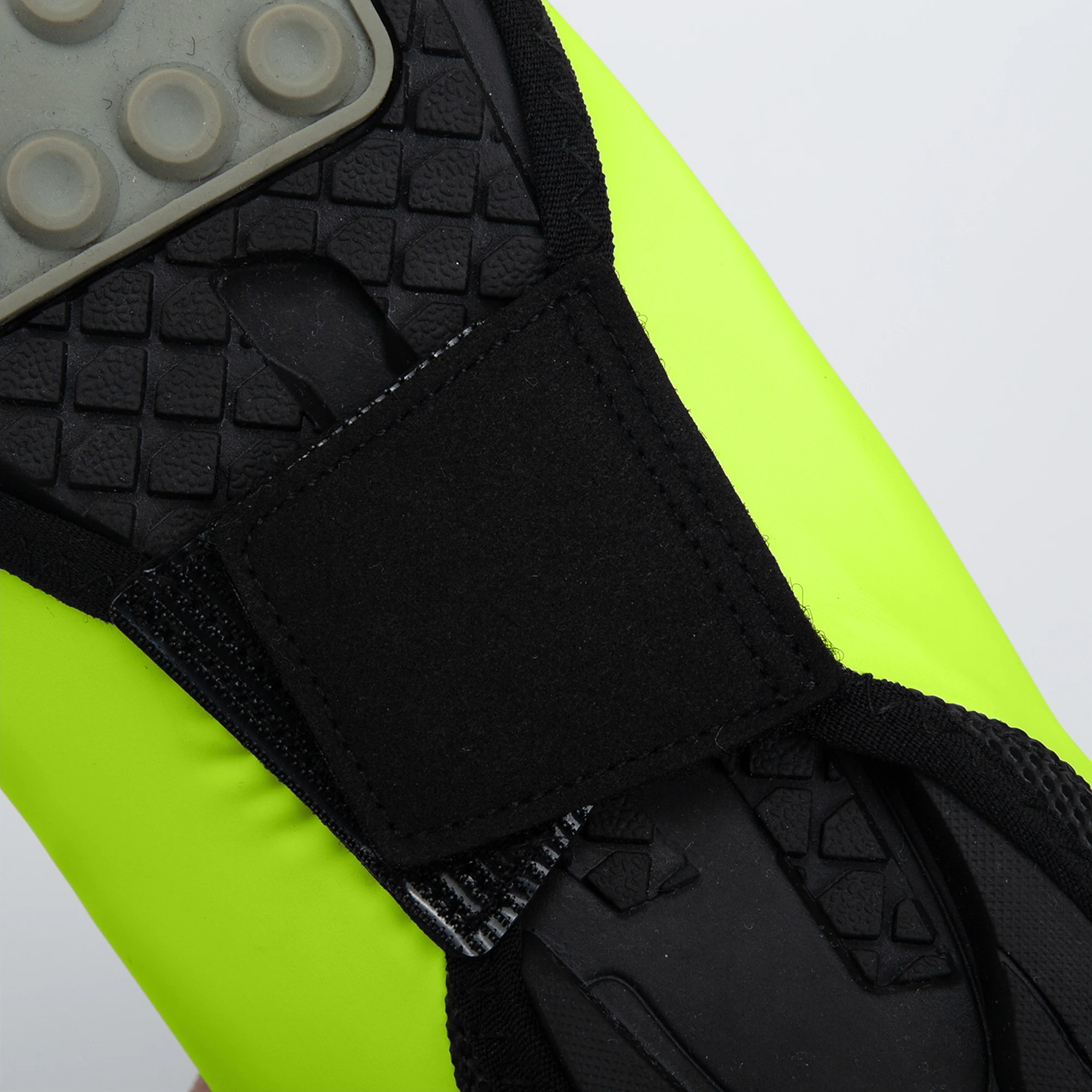 YKYW 2025 AERO メンズ サイクリングシューズカバー ロードバイク オーバーシューズ 防水 MTB ブーツカバー 防風 プロ 滑り止め オーバーシューズ 4色