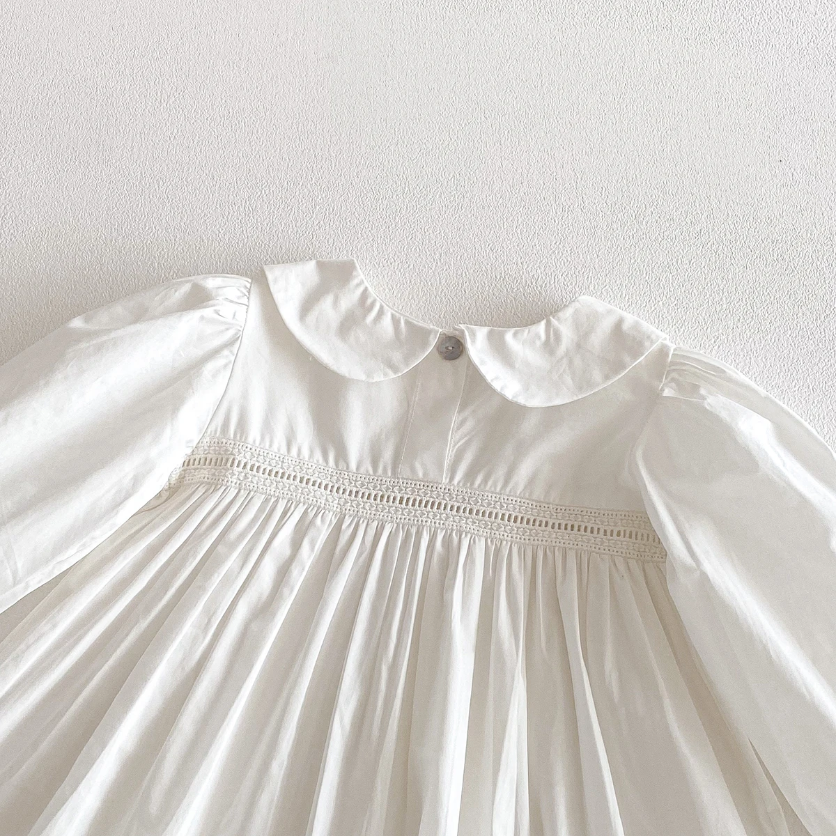 1-7Yrs Casual Mädchen Kleid Frühling Kinder Kleidung Baumwolle Spitze Süße Peter Kragen Weiß Baby Mädchen Gestickte Prinzessin Party Kleider – Detail 6