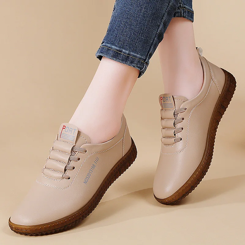 

Новинка весенне-осеннего сезона: женские туфли с мягкой подошвой, в клетку, повседневные, на резинке, в стиле кэжуал, модные слипоны из кожи.