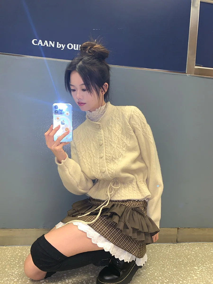 

Винтажный вязаный кардиган Sinbounboun с завязками на талии, короткий, без рукавов, на одной пуговице, в непринужденном стиле, с волнообразным узором, круглым вырезом, открытый, на пуговицах