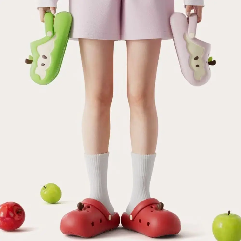 Niedliche EVA Apfel-Hausschuhe Rutschfeste Wasserdichte Apfel-Sandalen Geschlossene Zehenpartie Weiche Sohle Innen- und Außensandalen Frühling Sommer – Detail 5
