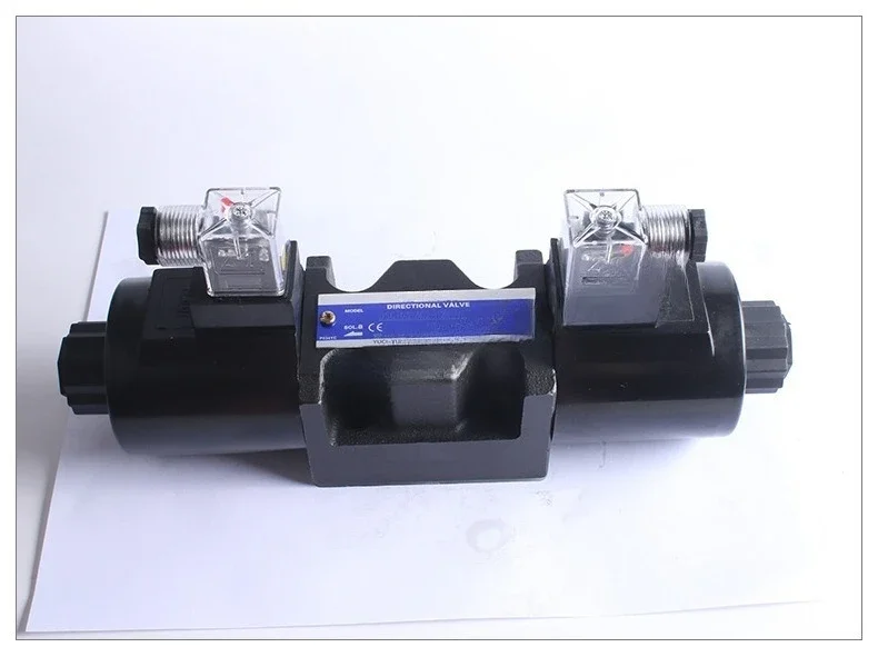 DSG-03 Series Solenoid Directional Valve Including 3C2 2B2 2D2 Spools, Industrial Hydraulic Valve with AC/DC Optional Coils