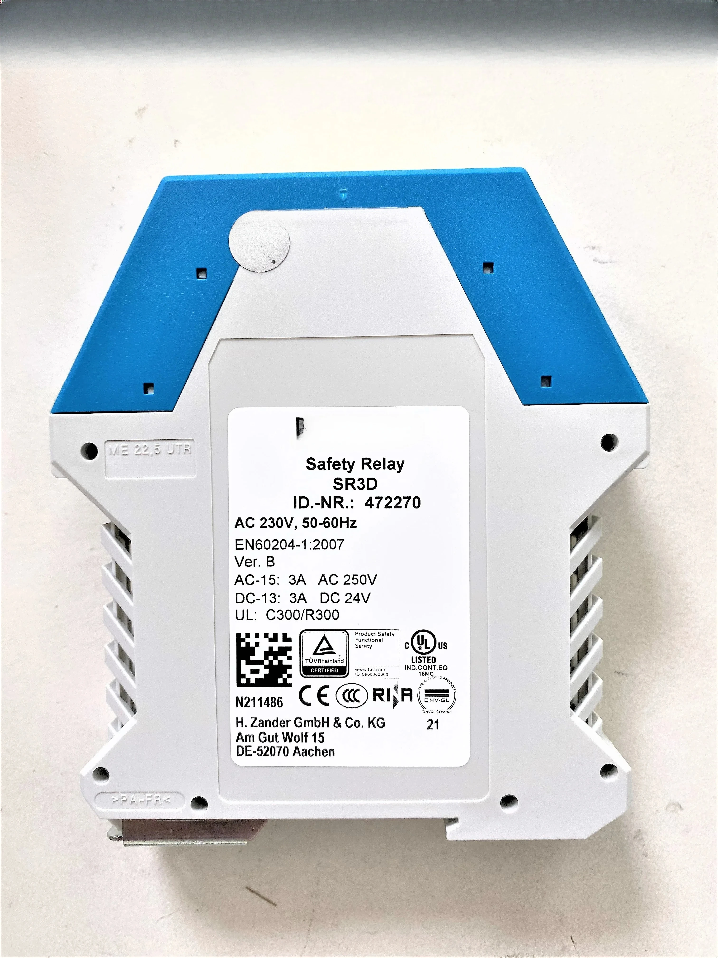 Relais de sécurité importé d'origine SR3D 230V