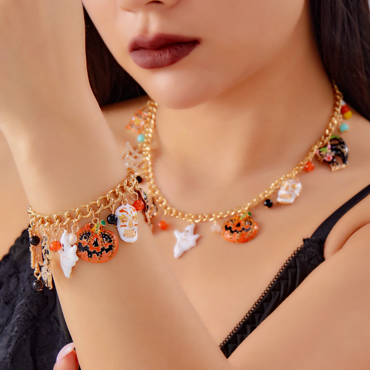 

Exaggerated Halloween Ghost Pumpkin Pendant Necklace For Women Shiny Zircon Spider Web Skull Charm Bracelet Party Jewelry Gifts