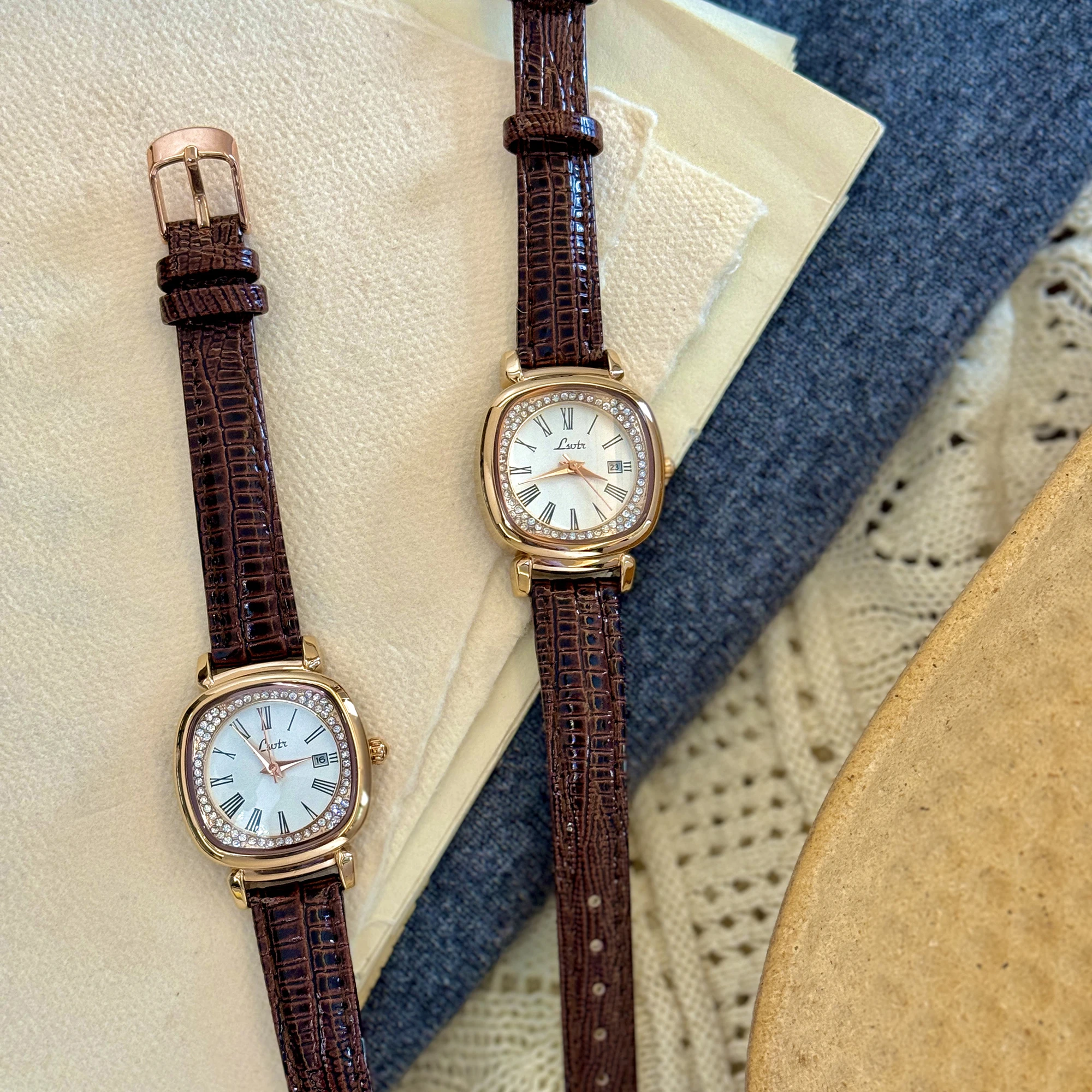 1pc Retro Casual Women\'s Brown Leather Strap Wrist Watch, Stylish & Exquisite Square Dial With Rhinestone Decoration, Calendar