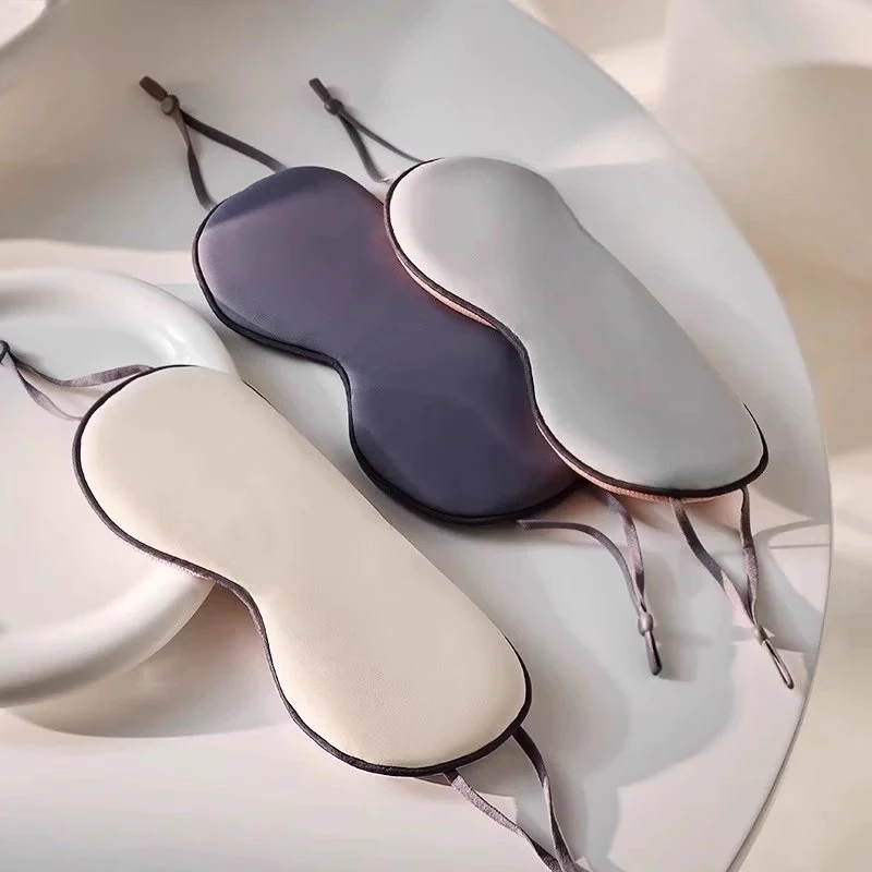 Double-sided Cooling Ice-silk Eye Mask for Summer Providing Cool Relief Light-blocking Sleep Aid That Doesn’t Press on The Eyes.