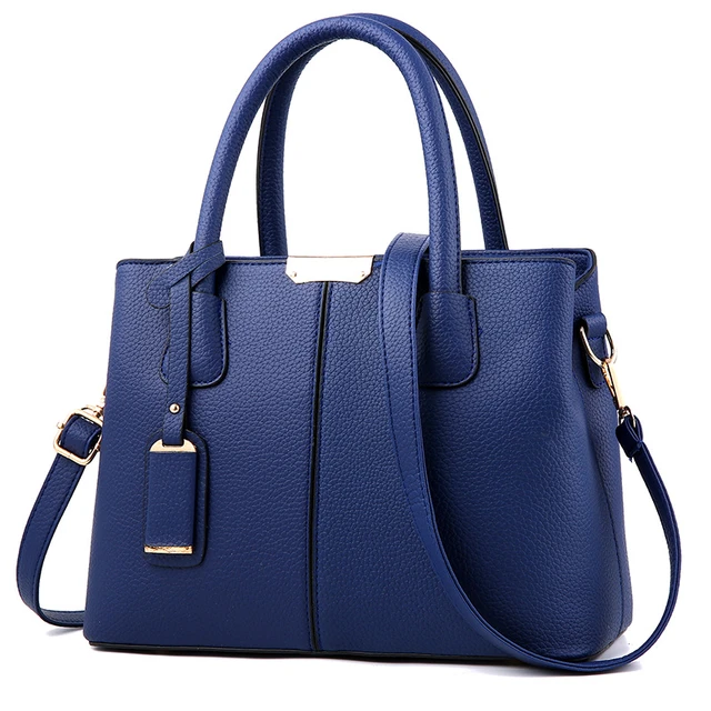 New trendy handbags store