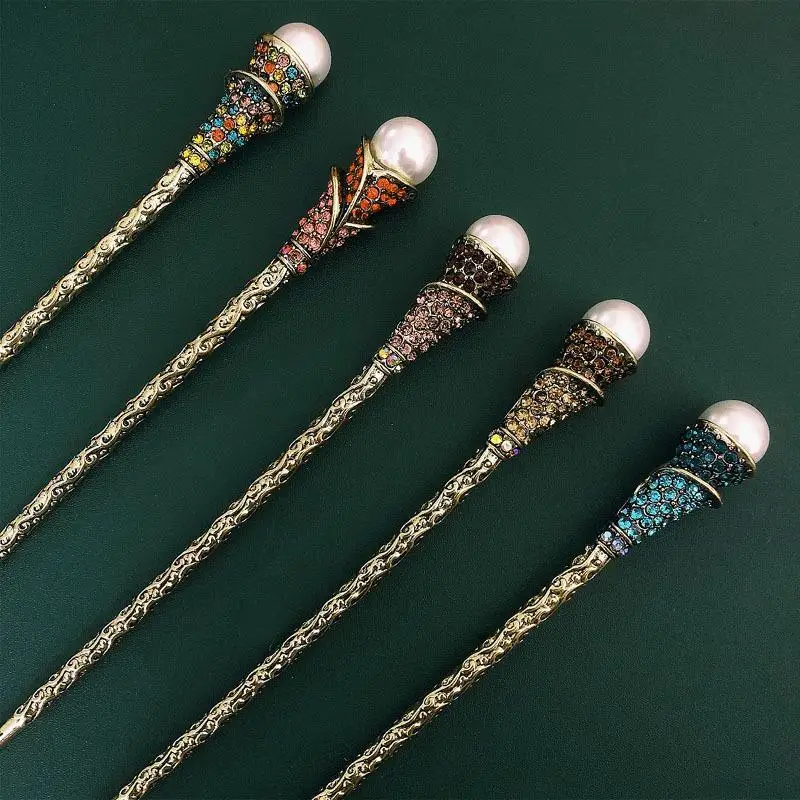 Antiker Goldener Geschnitzter Haarstab mit Kunstperlen und Bunten Strasssteinen für Hanfu, Hochzeiten, Partys und Tägliche Haardekoration – Detail 7