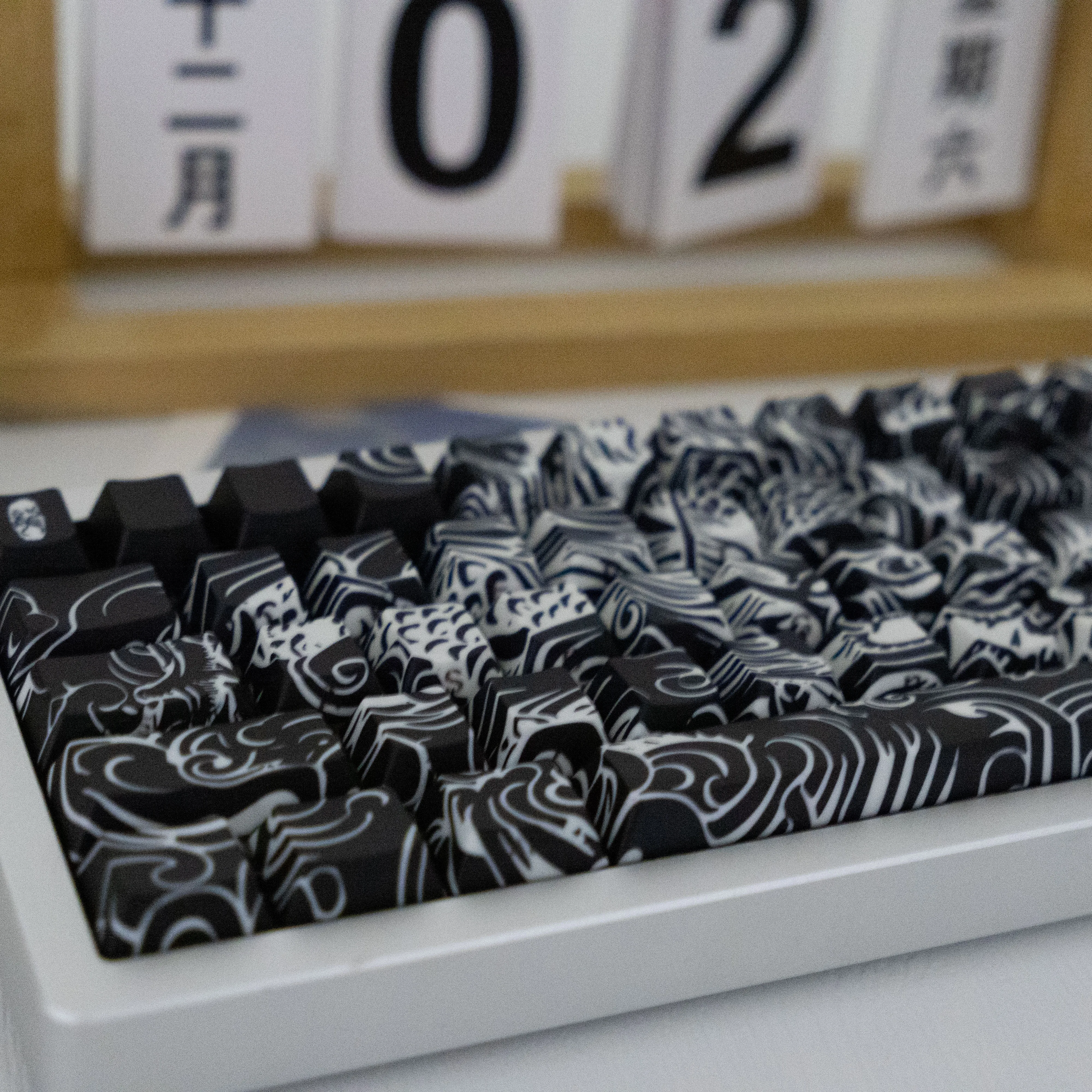 138Key Dragon PBT Keycap Side Engraved Translucent Dye-Sublimation,Compatible with MX for  Keyboard Fit 61/64/68/87/96/104/108