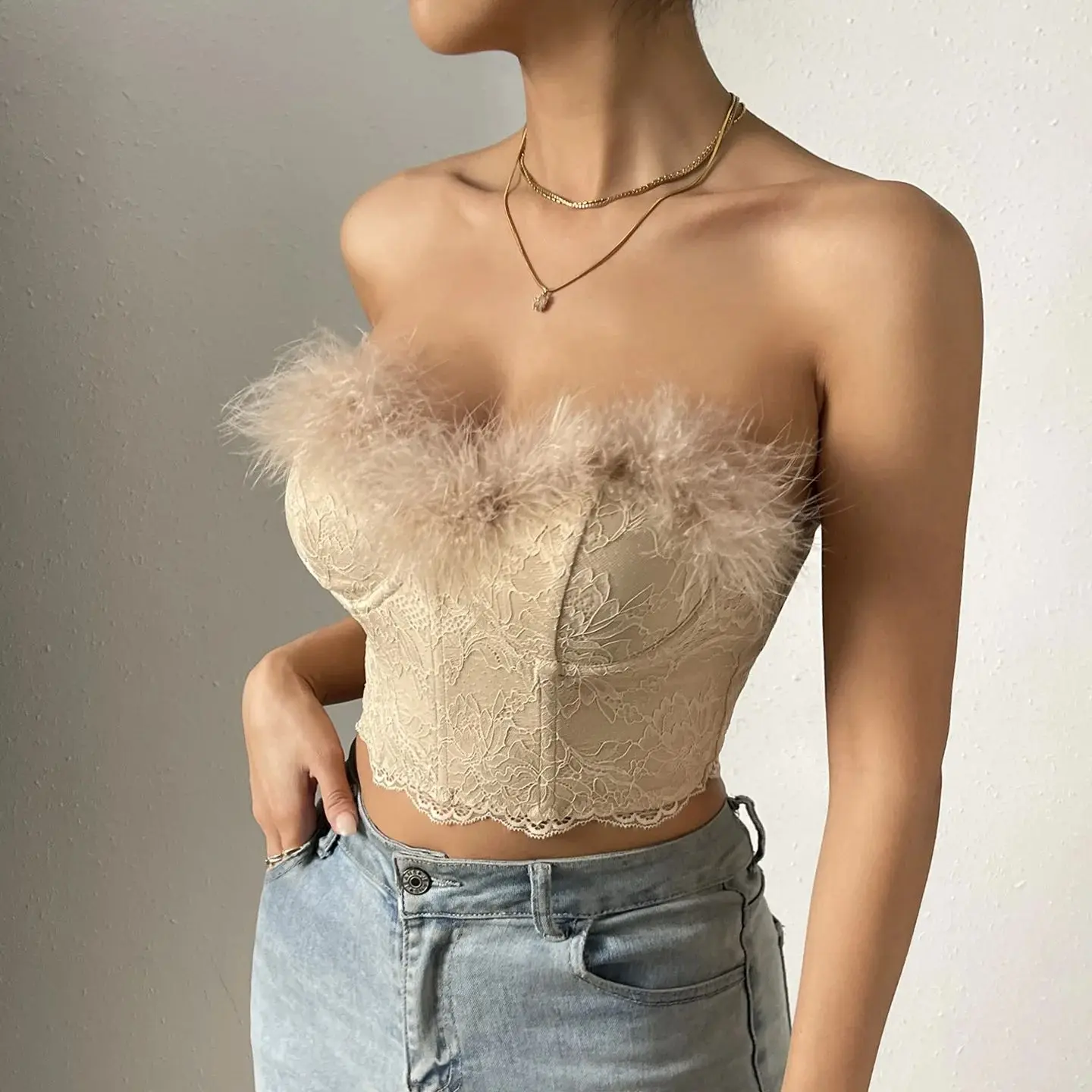 Espartilho bustier sem alças sexy para mulheres, tops recortados com penas, camisola de renda sem mangas feminina, lingerie fina, top de tubo, verão