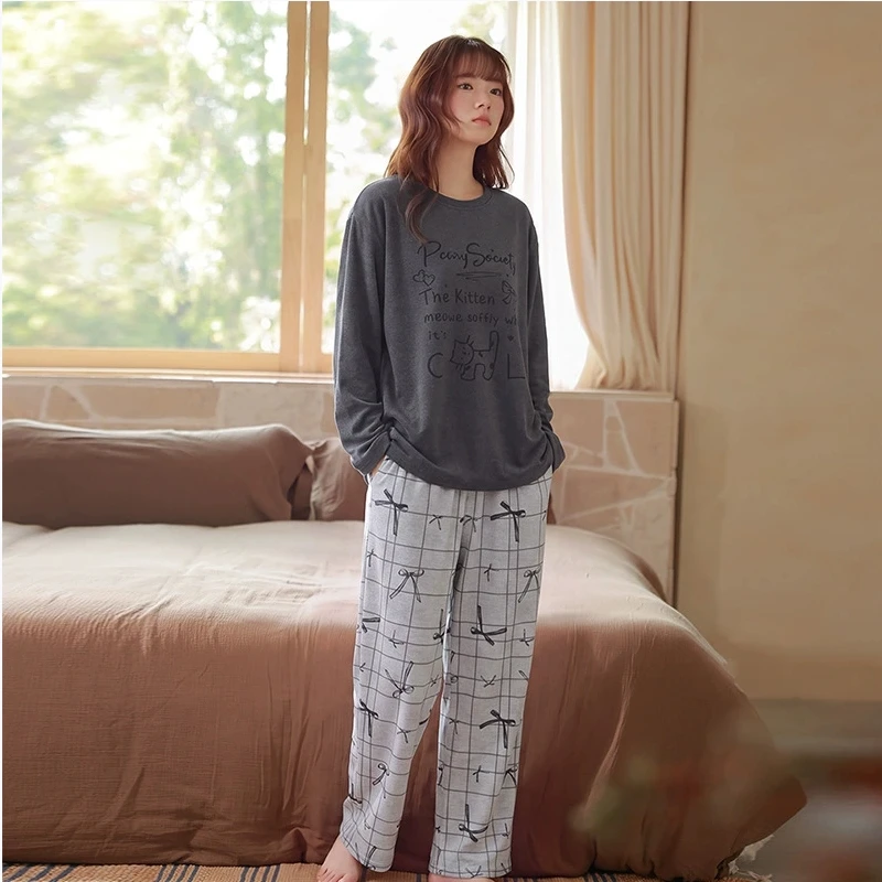 Women's 2026 Autumn and Winter New Style Velvet-lined Cartoon Long-sleeved Warm Cashmere Silk Home Wear Set for Sleepwear
