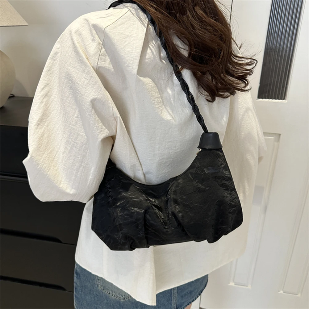 

Women Minimalist Underarm Bag PU Leather Simple Tote Handbag Zipper Closure Casual Shoulder Purse Ladies Commute Bag