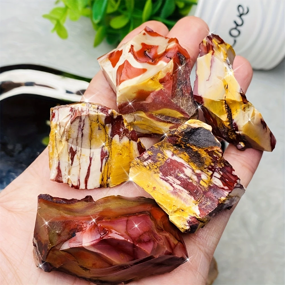 قطعة واحدة من حجر صفار كريستالي طبيعي ممتاز، رخامي أحمر وأصفر نابض بالحياة، مثالي لديكور المنزل ومشاريع الصياغة