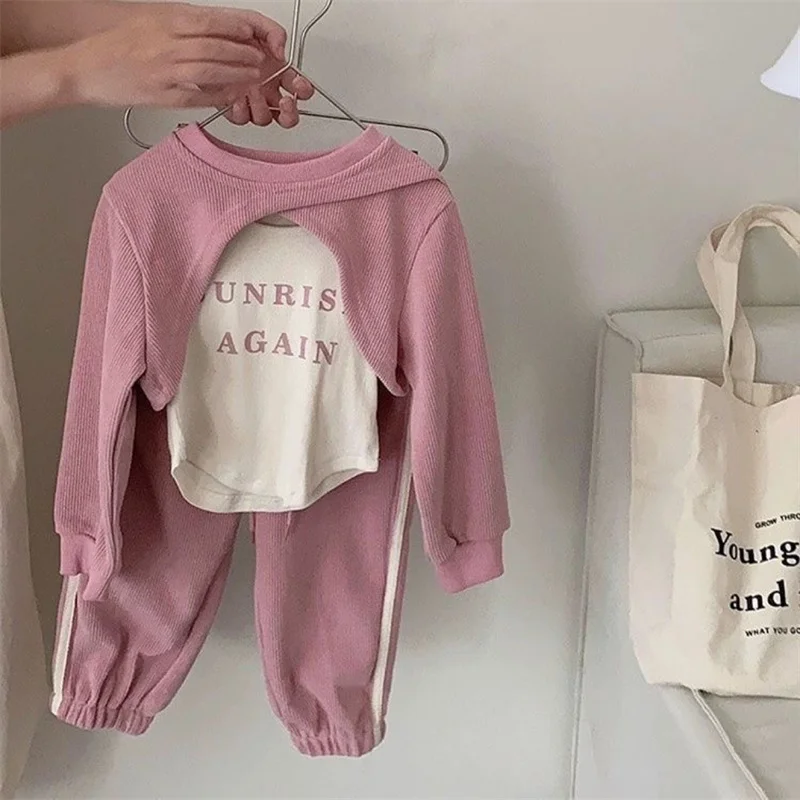 Girls Round Neck Sweater Set Children\'s Undershirt Hoodie Sweatpants Three-Piece Autumn New Baby Cute Casual Fashion Suit 3-8Y