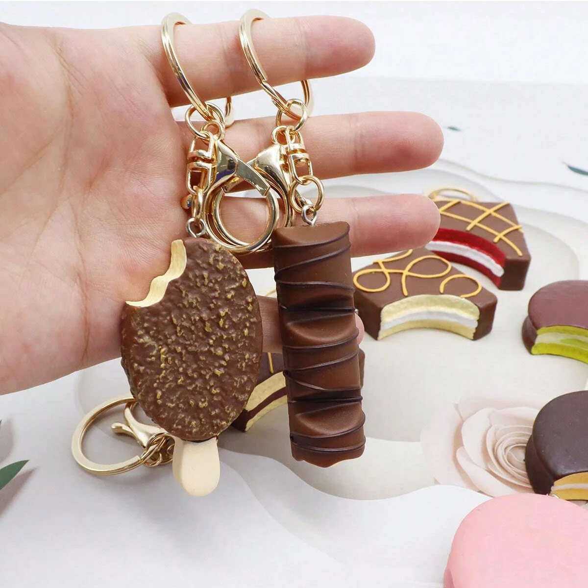 1PC Mini Simulation Chocolate Pendant Cute Ice Cream Keychain Versatile Bag Charm for Daily Decoration