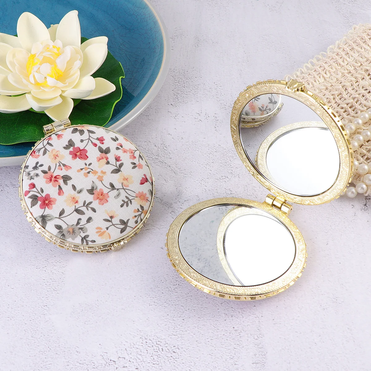 Mirror Light up for Makeup Folding Chinese Style Round Mirrors Travel Vanity