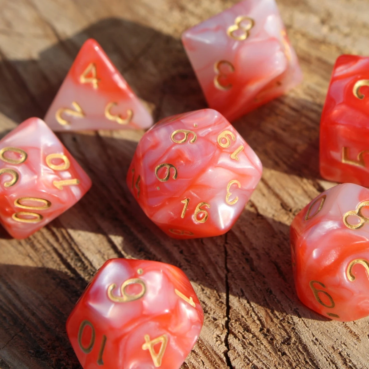 

7Pcs/Set Rose Pearlescent Dice for DND Dungeons and Dragons Table Games D&D RPG Tabletop Roleplaying