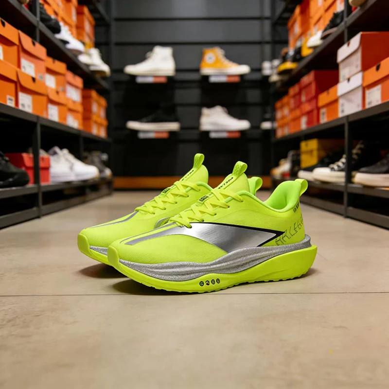 

﻿ New Running Shoes Carbon Plate Marathon Men Sports Breathable Lightweight Women's Casual Shoes Comfortable Nonskid Sneakers