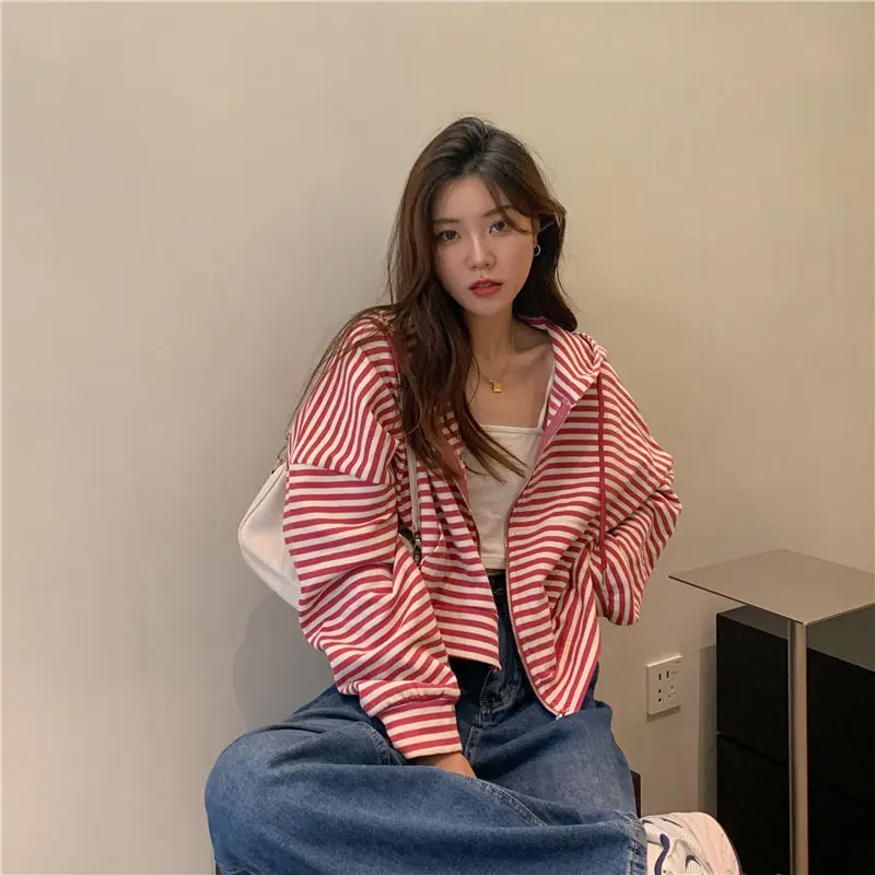 Autumn women's new striped short section zipper women's loose casual long sleeved jacket