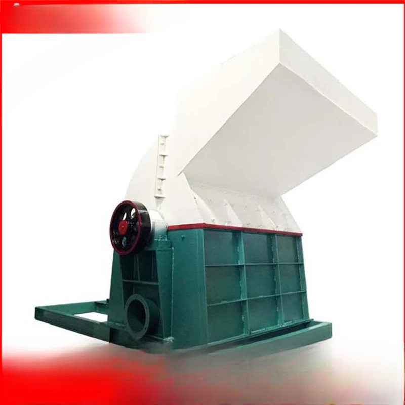 

Customized Mobile sawdust crusher 500 type wood crusher Large bamboo crushing equipment can send materials for trial machine