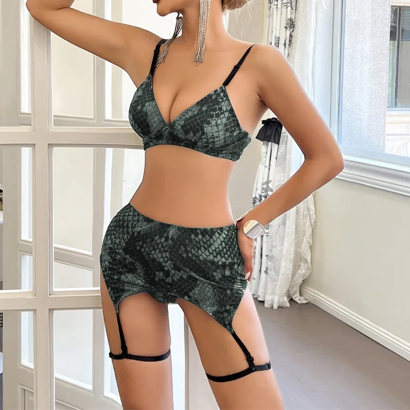 ECTOOKO Delicate Women Sexy Underwear Backless Exotic Outfit Fancy Intimate Kits Sensual Lingerie Snake Print Bra Garter Set