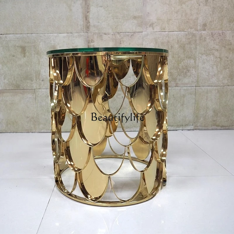 أريكة شمالية فاخرة خفيفة على شكل سمكة طاولة قهوة صغيرة بسيطة من الفولاذ المقاوم للصدأ لغرفة المعيشة مصممة للهاتف المحمول طاولة مستديرة صغيرة #6