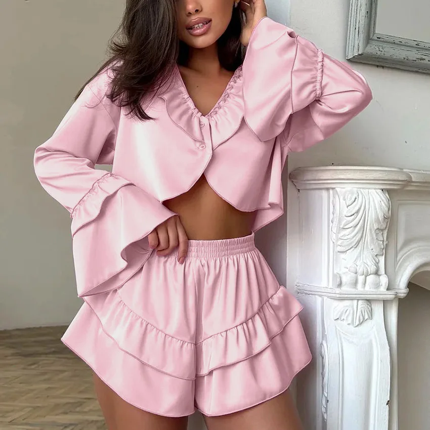 

Женский комплект WXOY из двух предметов: укороченный топ с рюшами и расклешенными рукавами, сексуальные шорты. Домашняя одежда, пижама, летний повседневный костюм.