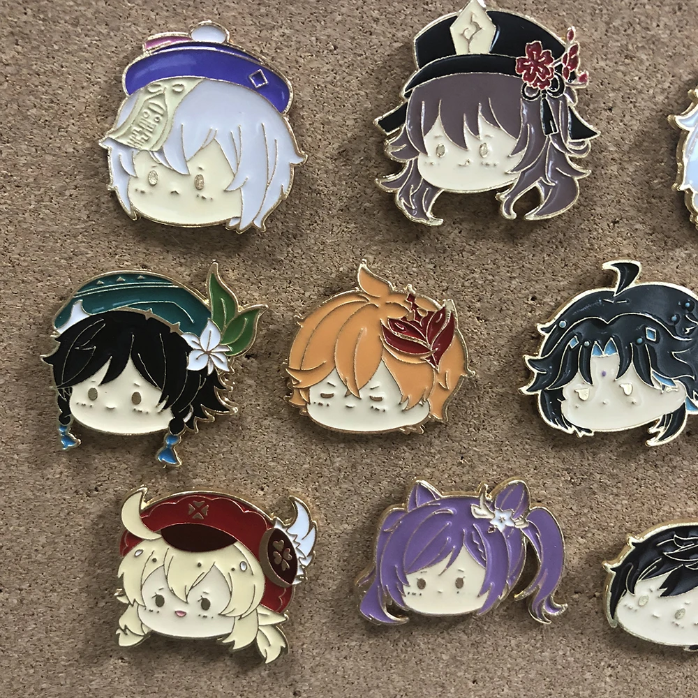 Regalo Genshin Impact joyería accesorios de Anime maletín insignias broches para mujeres insignias en mochila alfileres de solapa lindo Año Nuevo