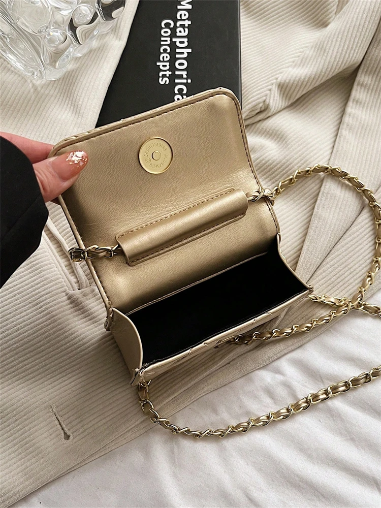 Spring and summer fashion, gold ball chain strap, can be paired with single shoulder, slant shoulder, mini lipstick bag