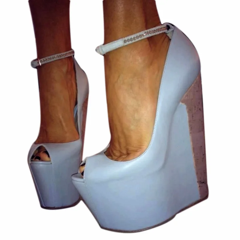 SHOFOO shoes Elegant women's high heels. About 15 cm heel height. Wedges heels. Peep toe pumps Four Seasons Shoes. Fashion show.