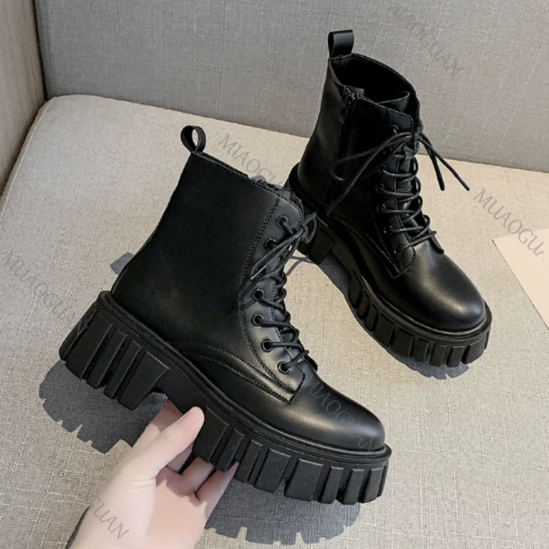 Otoño Invierno nuevos Botines de Cuero suave zapatos de mujer plataforma con cordones Chelsea negro blanco Botas cortas Botines de tacón grueso