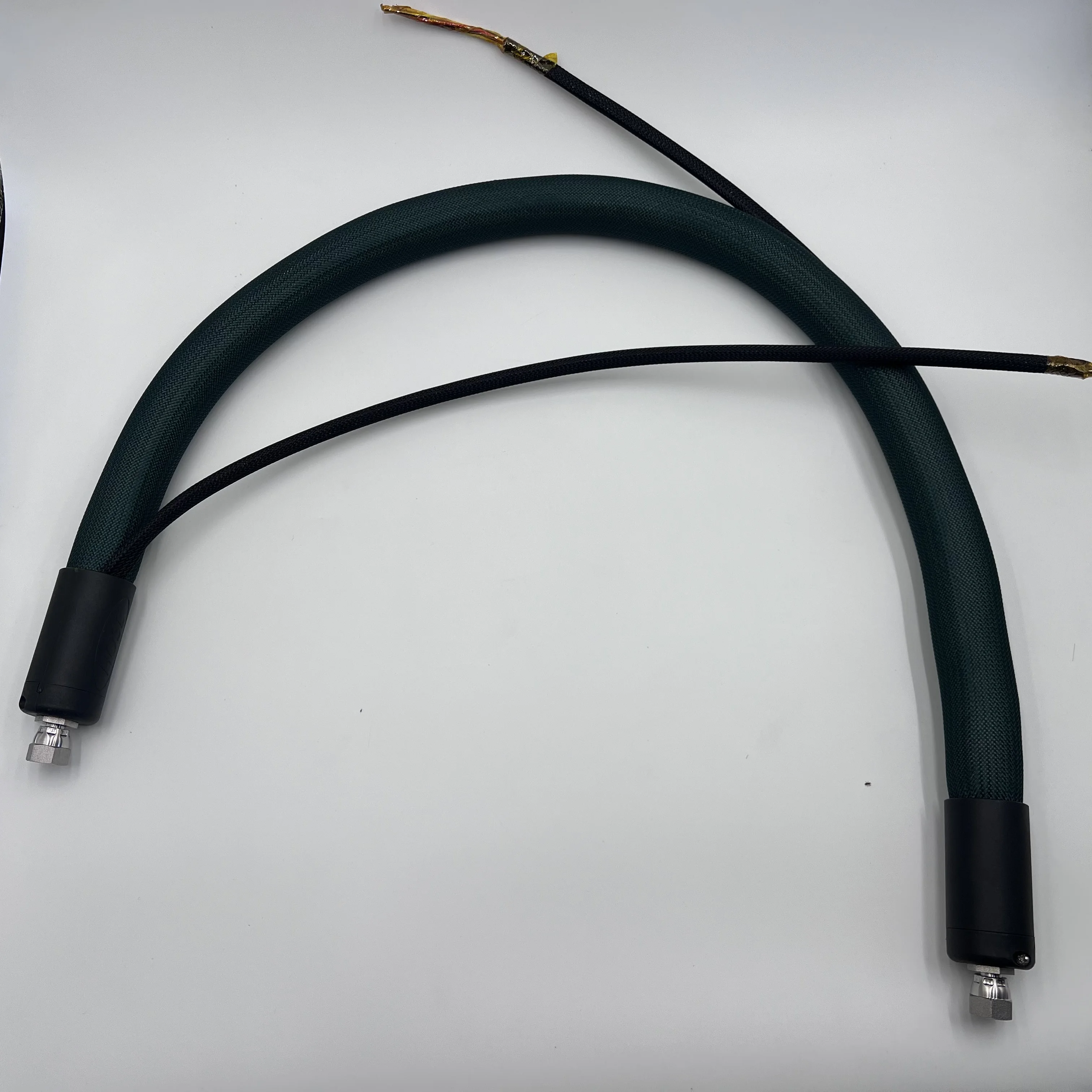 Flexible Hot Melt Glue Hose Customized Length Heated Hose 260 220V 35mm Outer Diameter