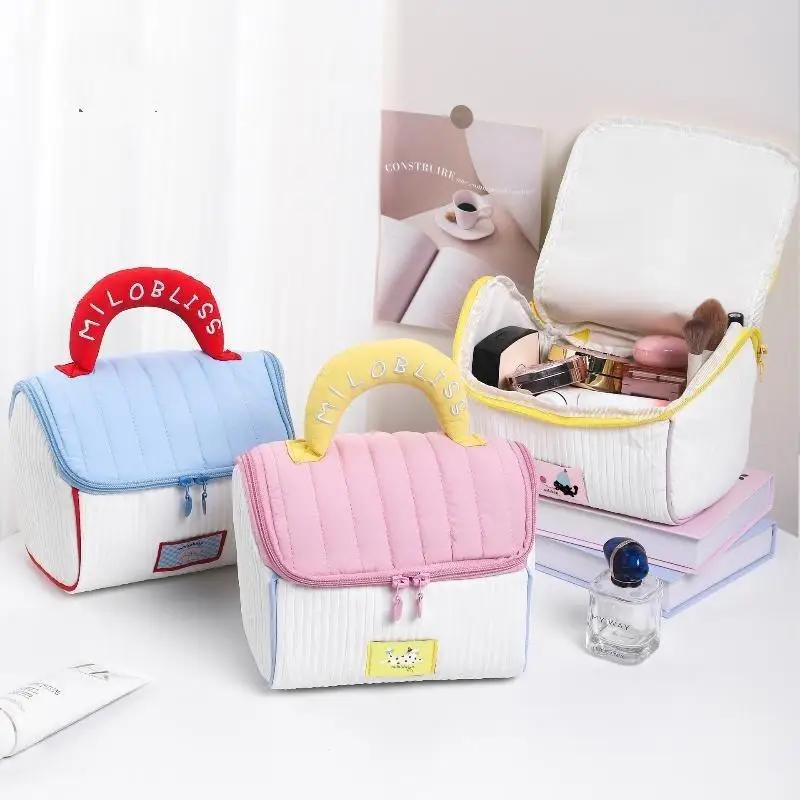 Travel Toiletry Bag with Handle Cute House Shaped Cloud-Soft Makeup Pouch for Women Short Trip Skincare Products Storage