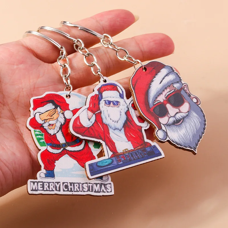 1Pcs New Personalized Creativity Accessories Santa Claus Keychain Cartoon Christmas Personalized Skiing Cool Pendant Accessories