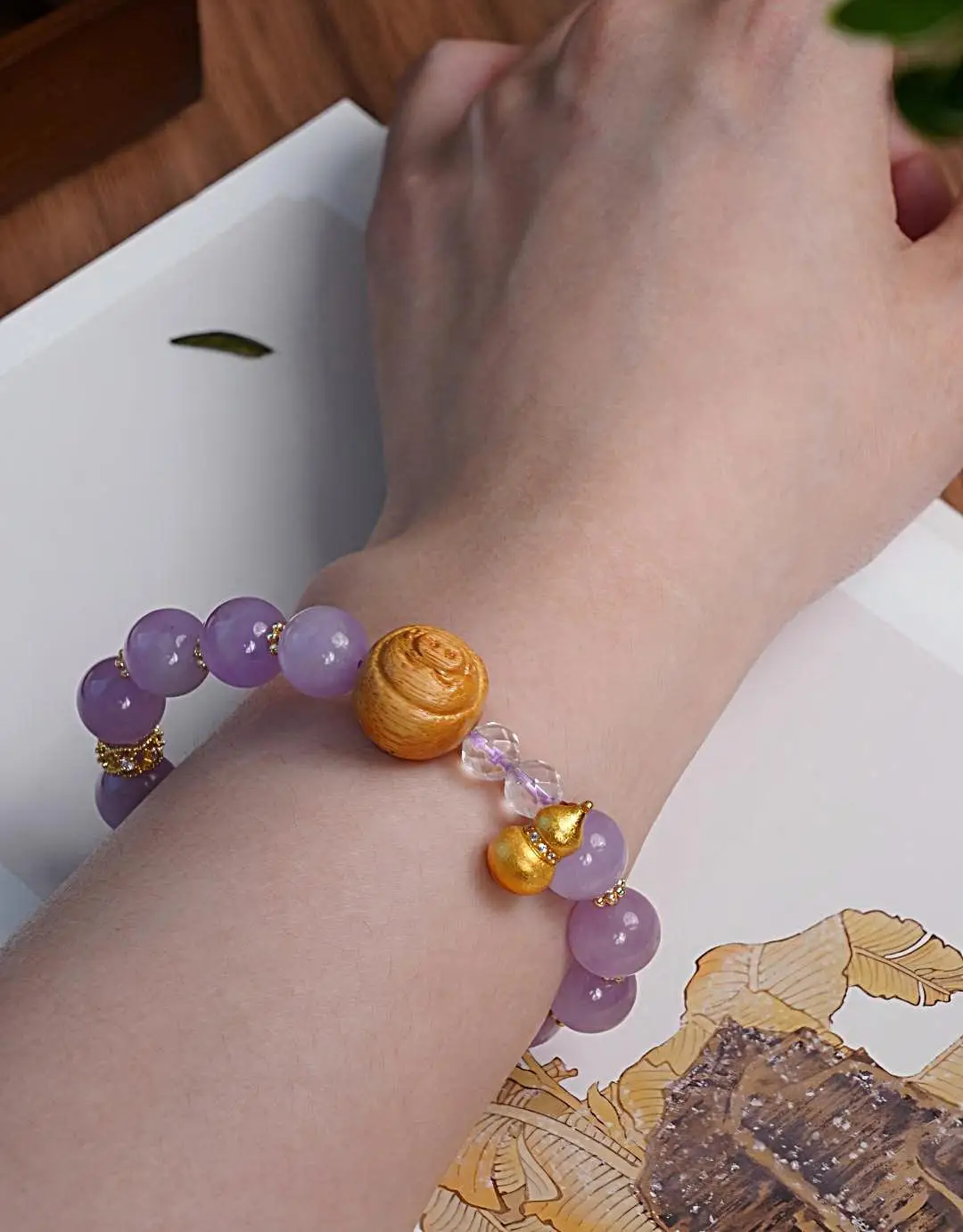 Pulsera de gemas de cristal de tres estrellas