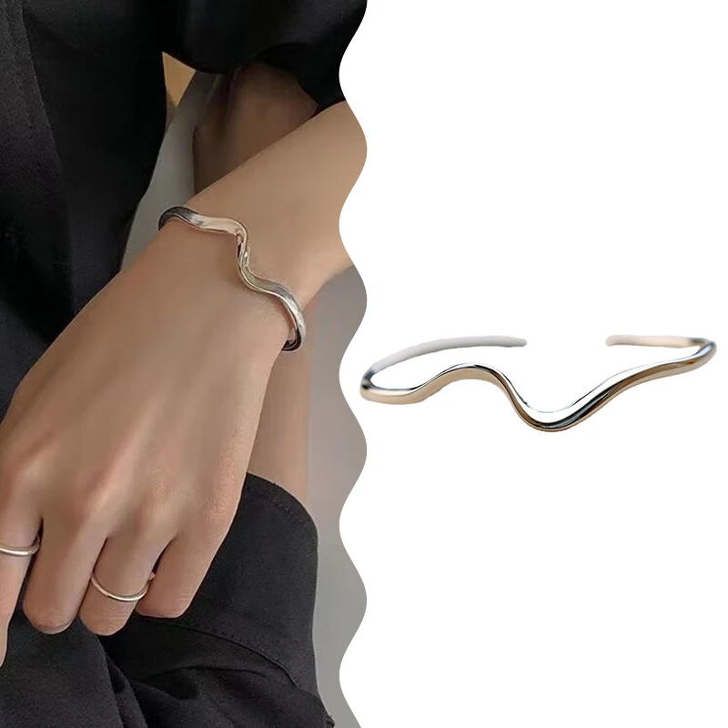 Irregular Glossy Silver Mobius Bracelet Adjustable Individuality Wristband For Women