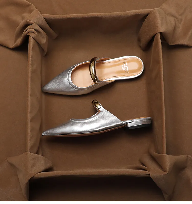 

Женские сандалии SHOEBOX из натуральной кожи с острым носком и металлическим ремешком, летние шлепанцы на низком каблуке с закрытым носком, модель 2026