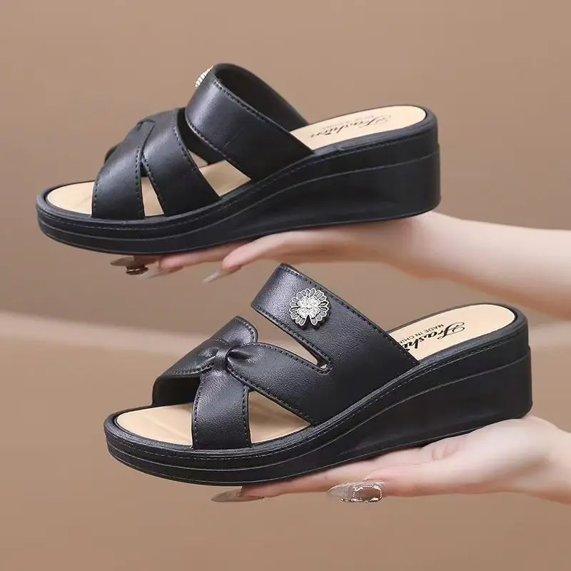 New Women\'s Summer Open Toe Hollow Wedges Slippers Thick Sole Non Slip Breathable Home Slippers Outdoor Slippers Elderly Sandals