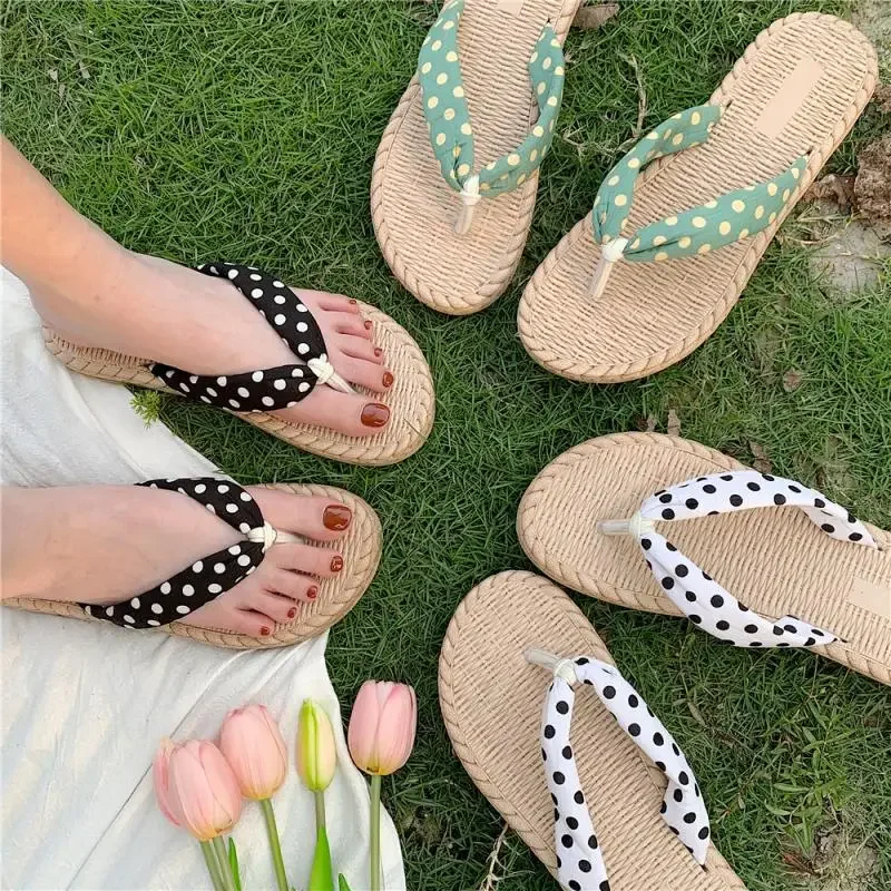 Fashion beach slippers holiday outerwear girl heart polka dots flip-flops girl four seasons 6554