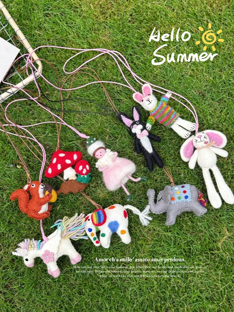 

Personalized Design Wool Felt Necklace Doll Mushroom Elephant Toy Pendant Sweater Chain Fashionable Accessory for Summer 2025