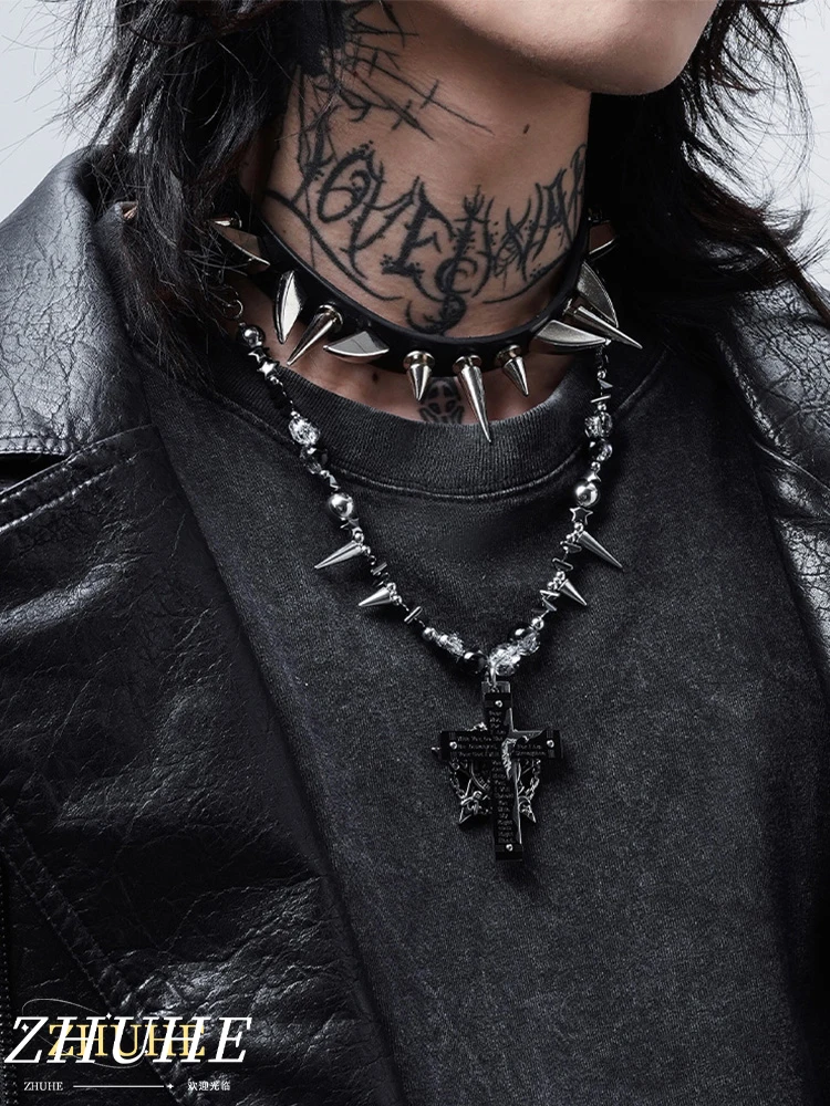 

ZHUHE The Punk Gothic Rivet Collar Cross Necklace Features A Niche Design, Dark Fashion And Androgynous Style