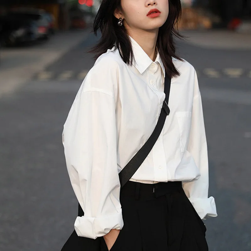 

British Style Loose White Single Breasted Shirt 2024 Spring And Autumn Women's New Business Travel Long Sleeved Lapel Shirt Top