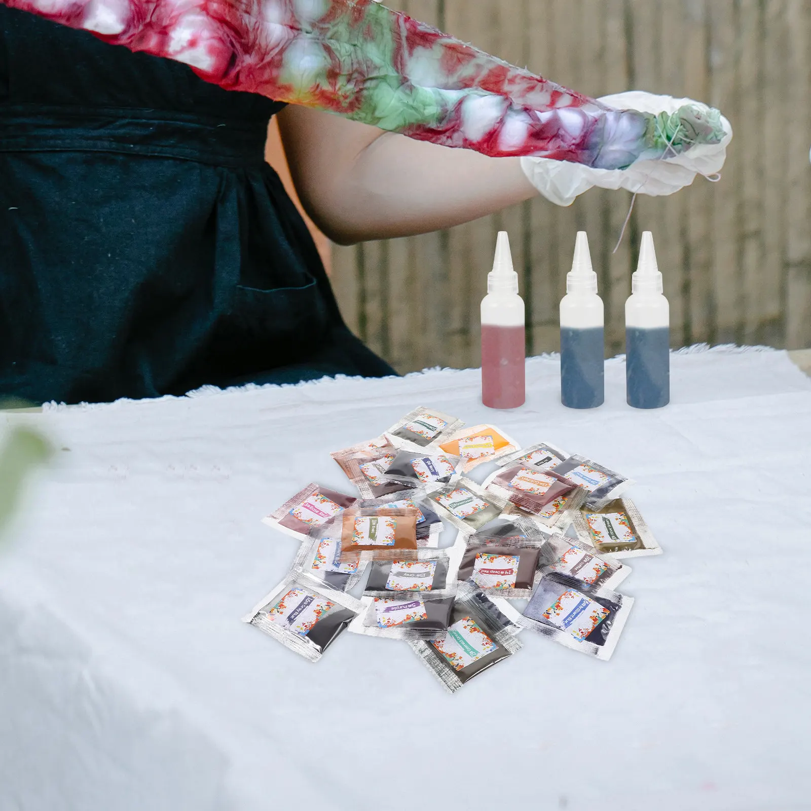 

Набор для тай-дай из 26 предметов: яркие, стойкие к выцветанию пигменты для окрашивания ткани (носков, шорт, обуви, шарфов) – набор для тай-дай ручной работы